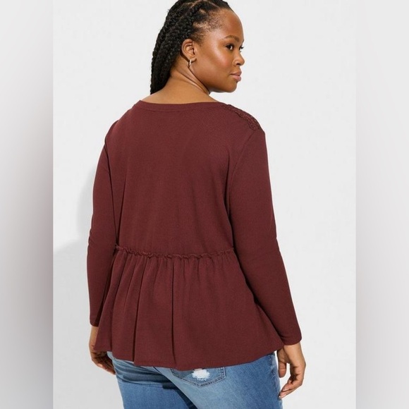 NEW TORRID KNIT V-NECK LACE INSERT LONG SLEEVE BABYDOLL TOP PLUS SIZE 3X - Picture 3 of 12